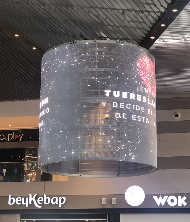 電視臺(tái)演播室的革新應(yīng)用與視覺(jué)藝術(shù)重構(gòu)